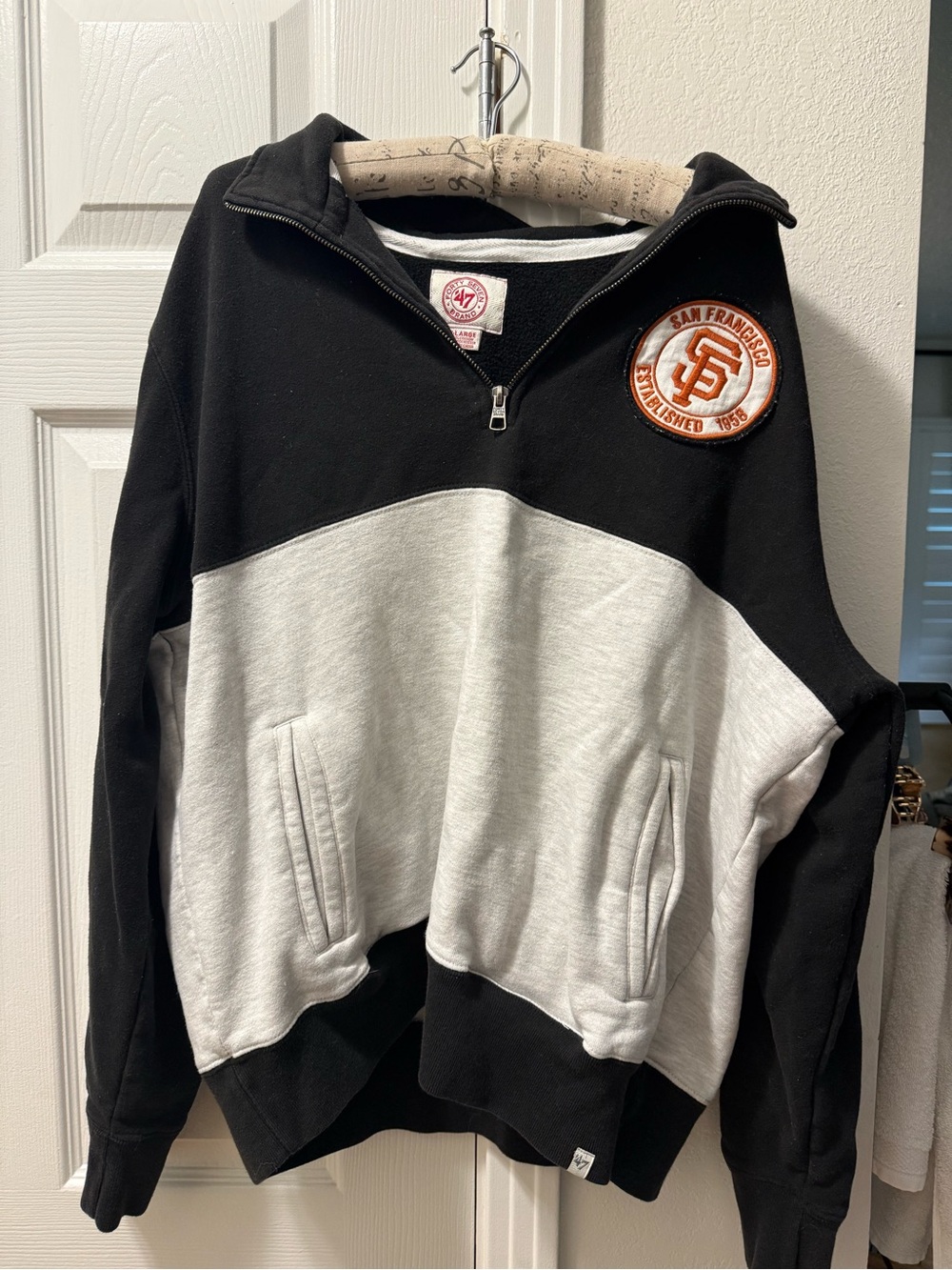 '47 San Francisco Giants Black & White Quarter-Zip Pullover with Orange Patch